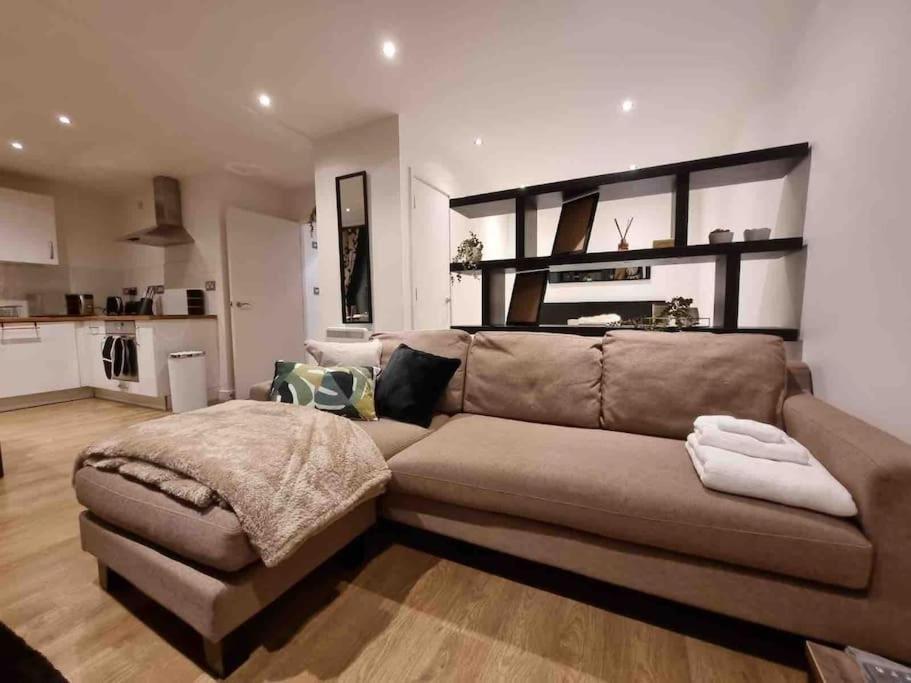 Апартаменты Charming Studio In Bricklane Лондон Экстерьер фото
